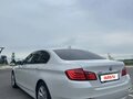 2013 BMW 5 серии 528i xDrive VI (F10/F11/F07) Рестайлинг, белый, 1790000 рублей - вид 6