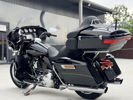 2017 Harley-Davidson Ultra Limited, чёрный, 1550000 рублей, вид 5