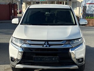 2015 Mitsubishi Outlander III Рестайлинг 2, белый, 1850000 рублей, вид 2