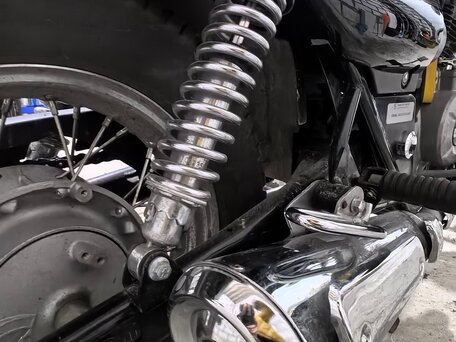 2024 Bajaj Avenger, чёрный, 185000 рублей, вид 4
