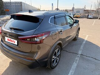 2022 Nissan Qashqai II Рестайлинг, коричневый, 2000000 рублей, вид 3