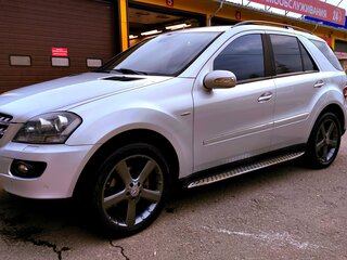 2008 Mercedes-Benz M-Класс 320 II (W164), серебристый, 1300000 рублей, вид 2