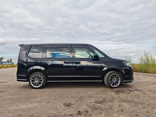 2023 Honda Stepwgn Spada VI, чёрный, 3550000 рублей, вид 2