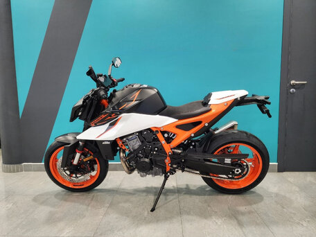 2026 KTM 990 Duke, белый, 1650000 рублей, вид 3