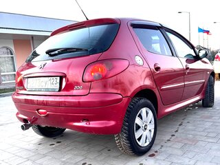 2007 Peugeot 206, красный, 400000 рублей, вид 4