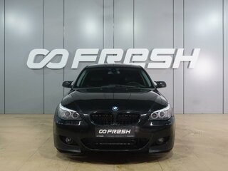 2009 BMW 5 серии 520i V (E60/E61) Рестайлинг, чёрный, 749000 рублей, вид 3