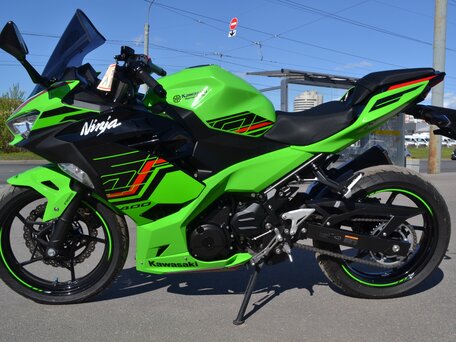 2023 Kawasaki Ninja 400, зелёный, 660000 рублей, вид 5