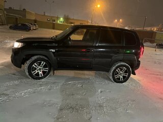 2023 Lada (ВАЗ) Niva Travel I, чёрный, 900000 рублей, вид 4