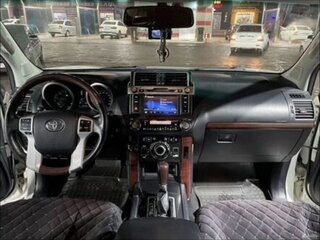 2014 Toyota Land Cruiser Prado 150 Series Рестайлинг 1, белый, 3099999 рублей, вид 3