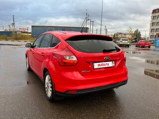 2011 Ford Focus III, красный, 700000 рублей, вид 4