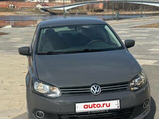 2014 Volkswagen Polo V, серый, 710000 рублей, вид 3