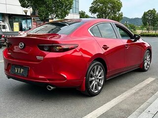 2022 Mazda 3 IV (BP), красный, 1450000 рублей, вид 5