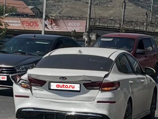 2018 Kia Optima IV Рестайлинг, белый, 920000 рублей, вид 4