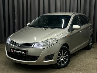 Chery Very (A13)