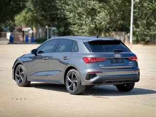 2023 Audi A3 Sportback 35 TFSI IV (8Y), серый, 2250000 рублей, вид 4