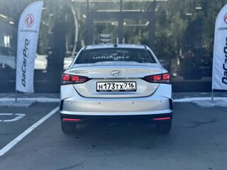 2021 Hyundai Solaris II Рестайлинг, серебристый, 1295000 рублей, вид 5