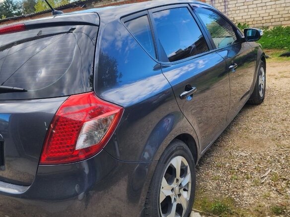 2010 Kia Ceed I Рестайлинг, серый, 700000 рублей - вид 2