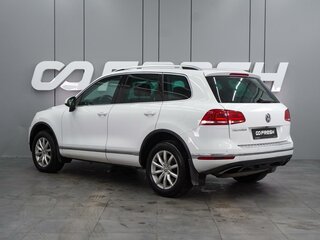 2015 Volkswagen Touareg II Рестайлинг, белый, 2599000 рублей, вид 2