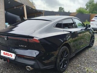 2024 Changan UNI-V I, чёрный, 2500000 рублей, вид 4