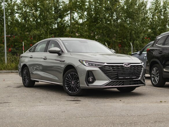 2025 Chery Arrizo 8, серебристый, 2836350 рублей - вид 2