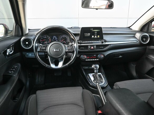 2019 Kia Cerato IV, красный, 1684000 рублей - вид 5