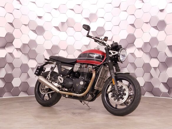 2020 Triumph Speed Twin, красный, 817000 рублей