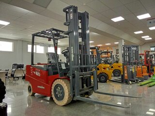 2024 Lonking LG35DT, красный, 2550000 рублей, вид 1
