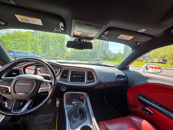 2019 Dodge Challenger III Рестайлинг 2, белый, 4300000 рублей - вид 17
