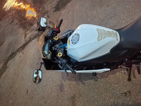 2011 Honda CBR 600F, белый, 540000 рублей, вид 5