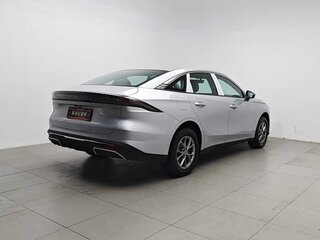 2026 Geely Galaxy L6 EM-i 60 km I Рестайлинг, серебристый, 2857033 рублей, вид 5