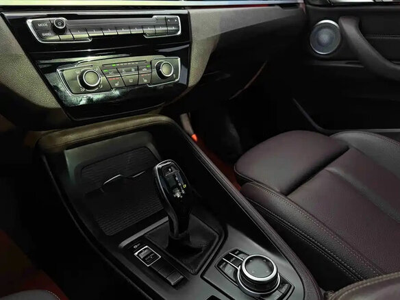 2022 BMW X1 Long 20Li sDrive II (F48) Рестайлинг, синий, 2272000 рублей - вид 12