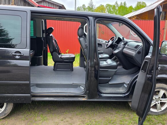 2005 Volkswagen Multivan T5, чёрный, 1650000 рублей - вид 5