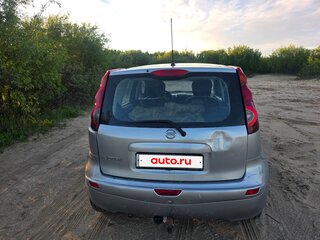 2010 Nissan Note I Рестайлинг, серебристый, 400000 рублей, вид 3