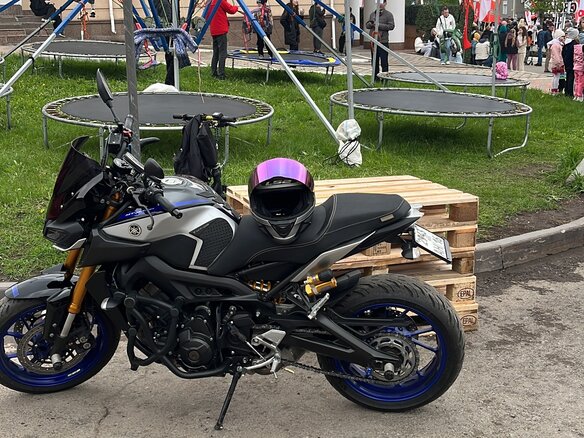 2020 Yamaha MT-09 (FZ-09), серый, 940000 рублей - вид 1