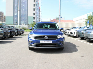 2021 Volkswagen Tiguan II Рестайлинг, синий, 2020000 рублей, вид 2