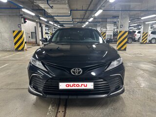 2021 Toyota Camry VIII (XV70) Рестайлинг, чёрный, 1990000 рублей, вид 3