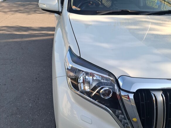 2017 Toyota Land Cruiser Prado 150 Series Рестайлинг 1, белый, 4000000 рублей - вид 27