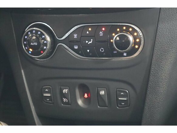 2015 Renault Sandero Stepway II, красный - вид 10