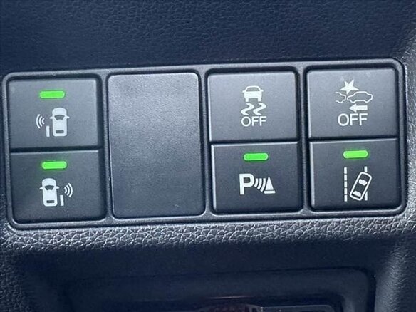2022 Honda Stepwgn Spada V Рестайлинг, белый, 1610888 рублей - вид 20