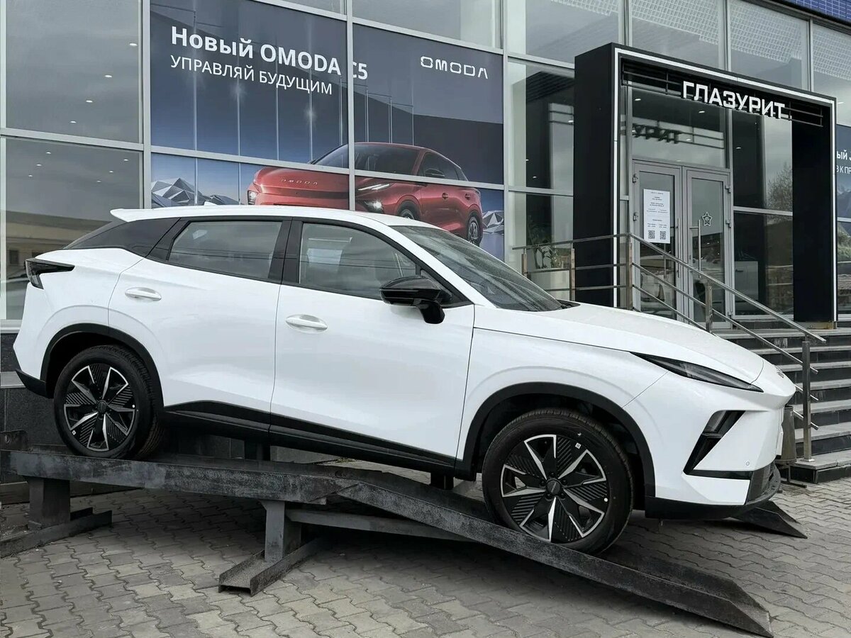 Открыть фотографии: Omoda C5 I Рестайлинг