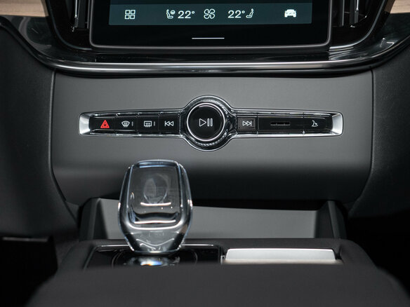 2026 Volvo XC90 B5 II Рестайлинг 2, серый, 10600000 рублей - вид 20