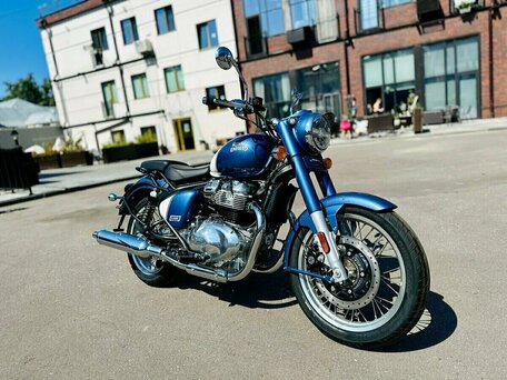 2026 Royal Enfield Classic 650, синий, 693000 рублей, вид 2