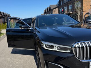 2019 BMW 7 серии Long 730Ld xDrive VI (G11/G12) Рестайлинг, чёрный, 6990000 рублей, вид 2