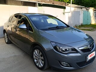 2010 Opel Astra J, серебристый, 830000 рублей, вид 2