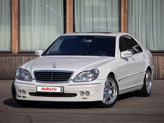 2004 Mercedes-Benz S-Класс 500 7-speed IV (W220) Рестайлинг, белый, 1500000 рублей, вид 1