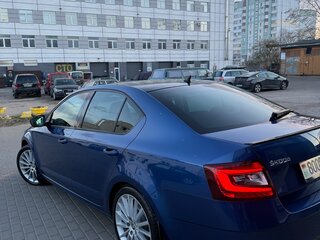 2020 Skoda Octavia III (A7) Рестайлинг, синий, 2000000 рублей, вид 4