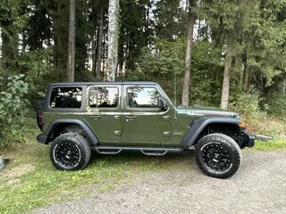 2020 Jeep Wrangler IV (JL), зелёный, 5600000 рублей, вид 4
