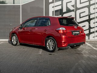 2009 Toyota Auris I Рестайлинг, красный, 830000 рублей, вид 2