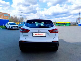 2019 Nissan Qashqai II Рестайлинг, белый, 1550000 рублей, вид 3