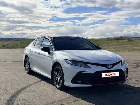 2021 Toyota Camry VIII (XV70) Рестайлинг, белый, 2900000 рублей, вид 5